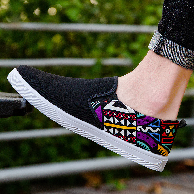 Leichte, atmungsaktive Freizeitschuhe für Herren aus Canvas mit Ethnomuster