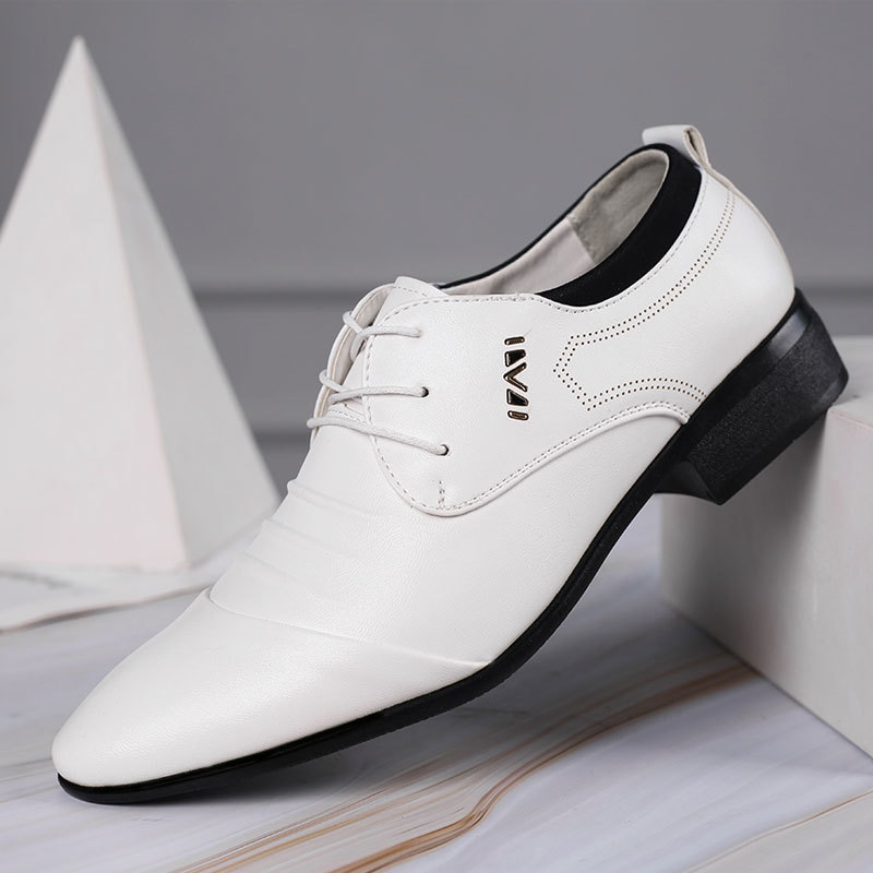 Elegante Herren-Schnürschuhe mit spitzer Kappe