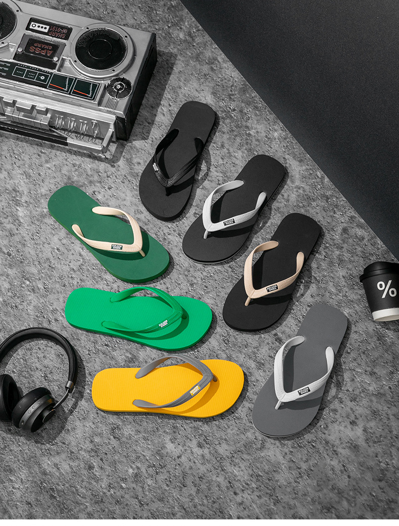 Unisex Lightweight Waterproof Slip-On Flip-Flops detail 1