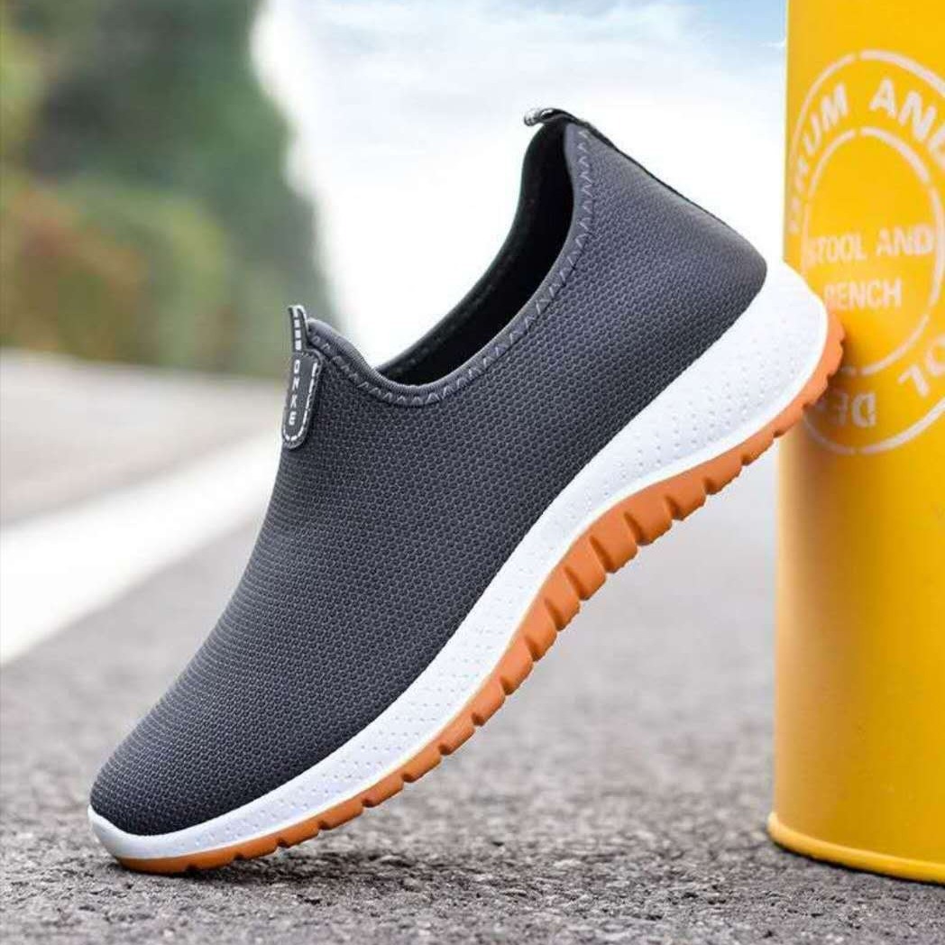 Men's Breathable Lightweight Slip-On Casual Shoes