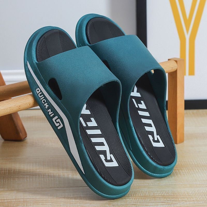 Trendy black green