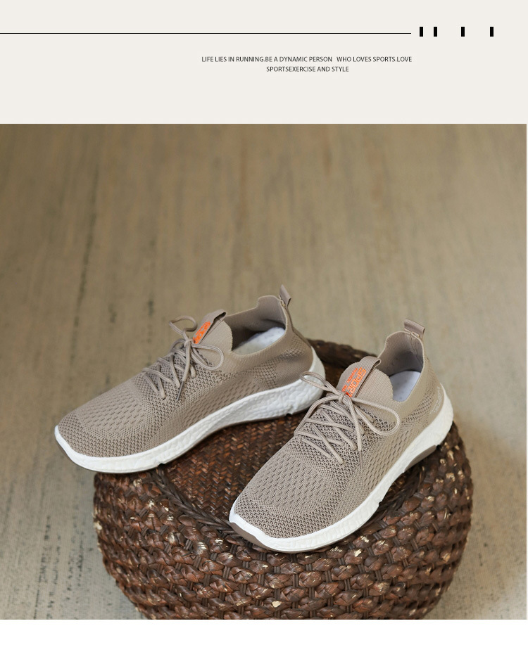 Unisex atmungsaktive leichte Sneaker aus Strickgewebe detail 4