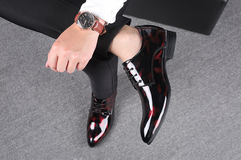 Nette schoenen voor heren met vetersluiting en spitse neus detail 10