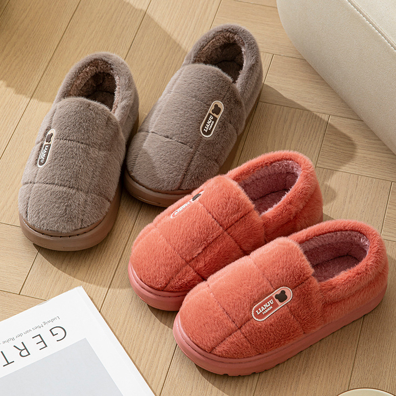 Chaussons d'intérieur chauds en peluche à enfiler unisexes detail 6