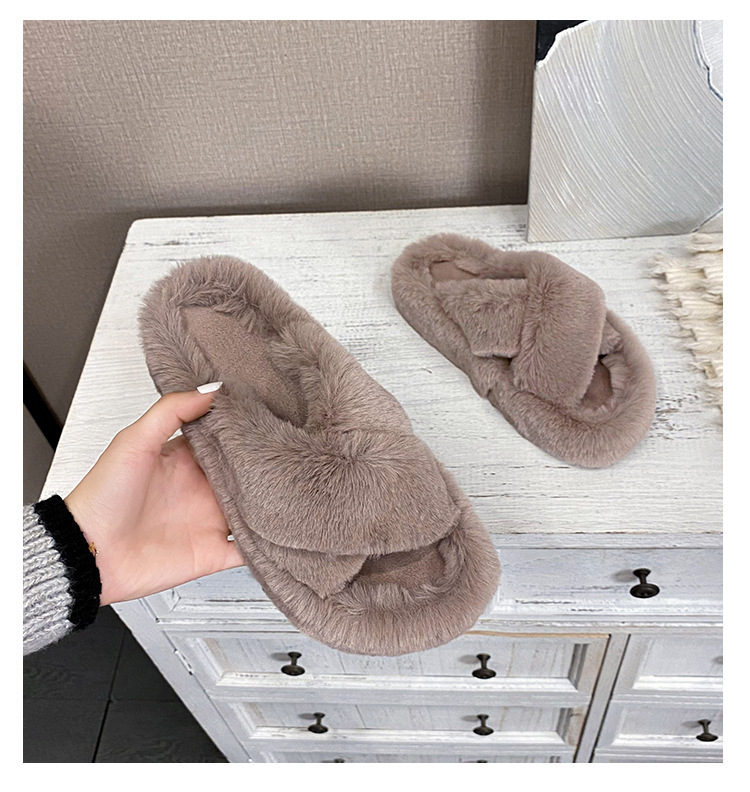Women's Cozy Plush Cross-Band Open-Toe Slippers detail 11