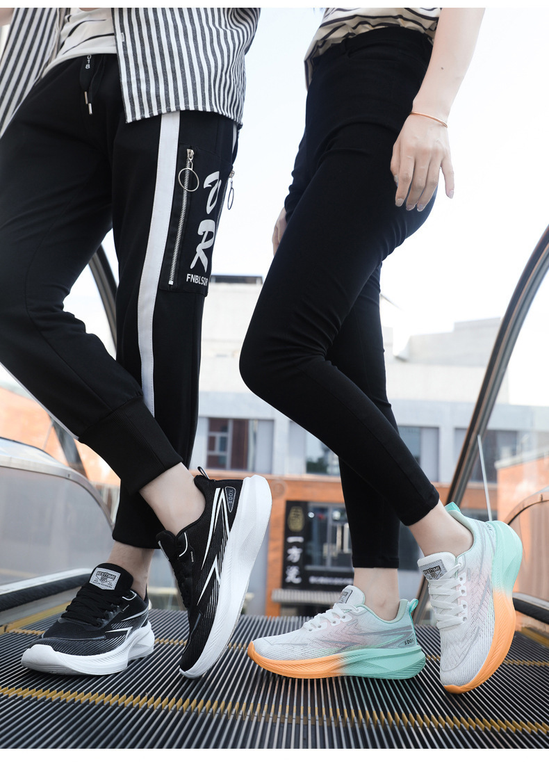 Atmungsaktive gedämpfte Herren-Laufschuhe mit Schnürung detail 6
