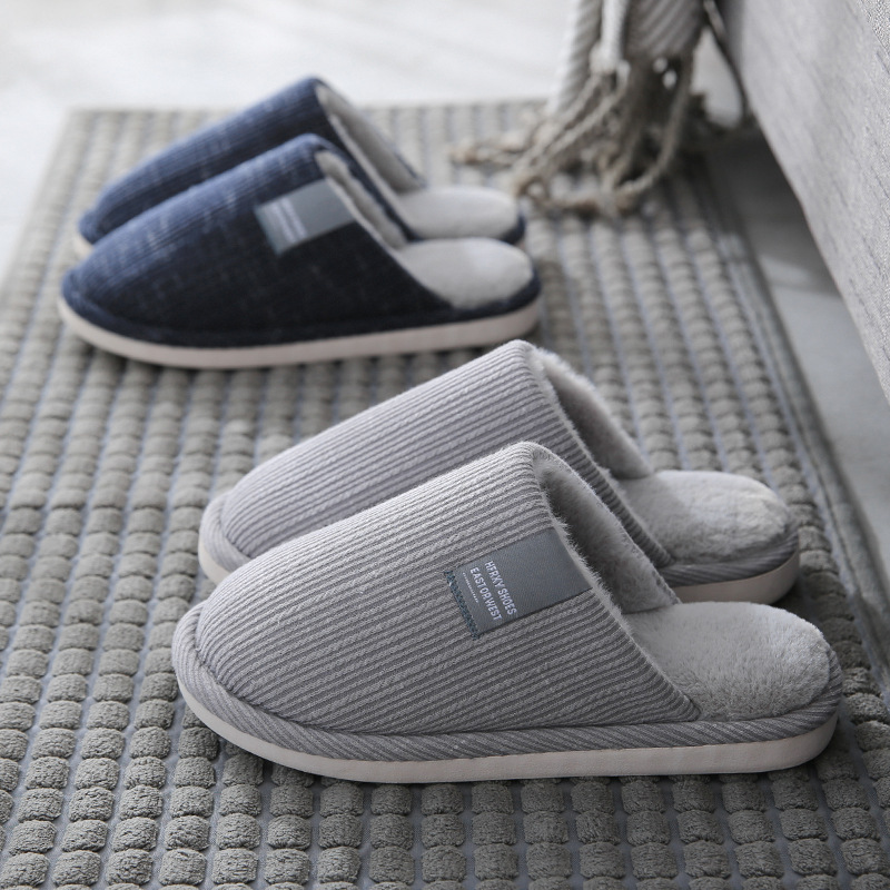 Chaussons Enfilables Mixtes Chauds et Douillets en Peluche