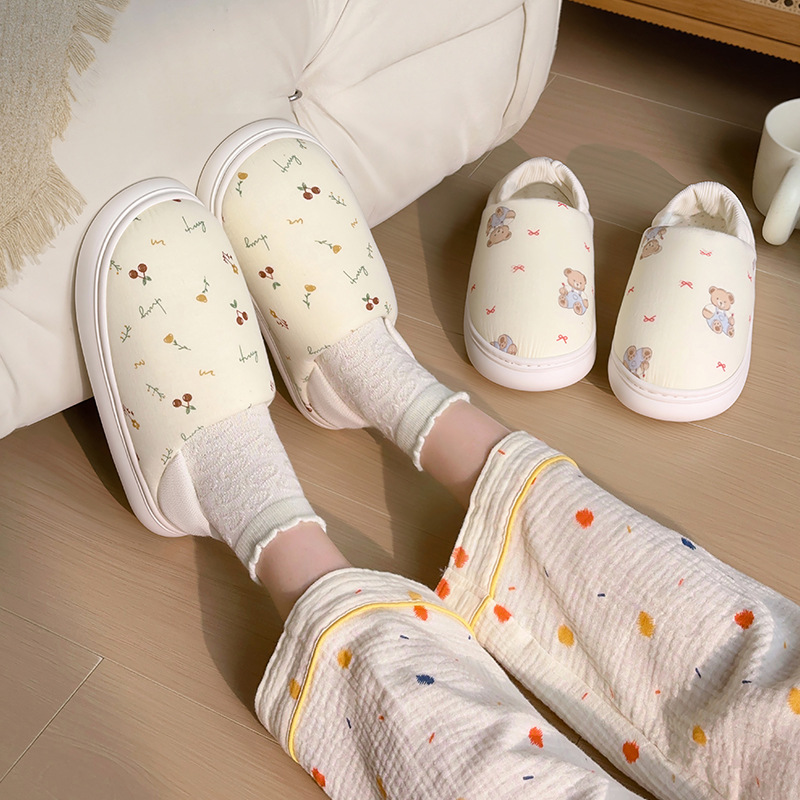 Pantofole slip-on da donna in morbido cotone 4