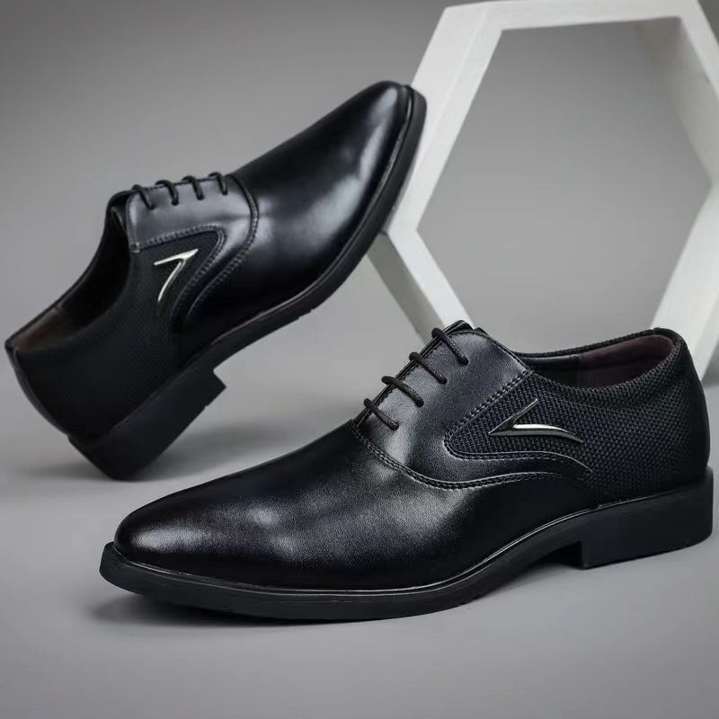 Elegante veterschoenen met spitse neus voor heren detail 6