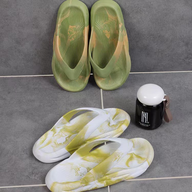 Unisex Cushioned Lightweight Platform Flip-Flops