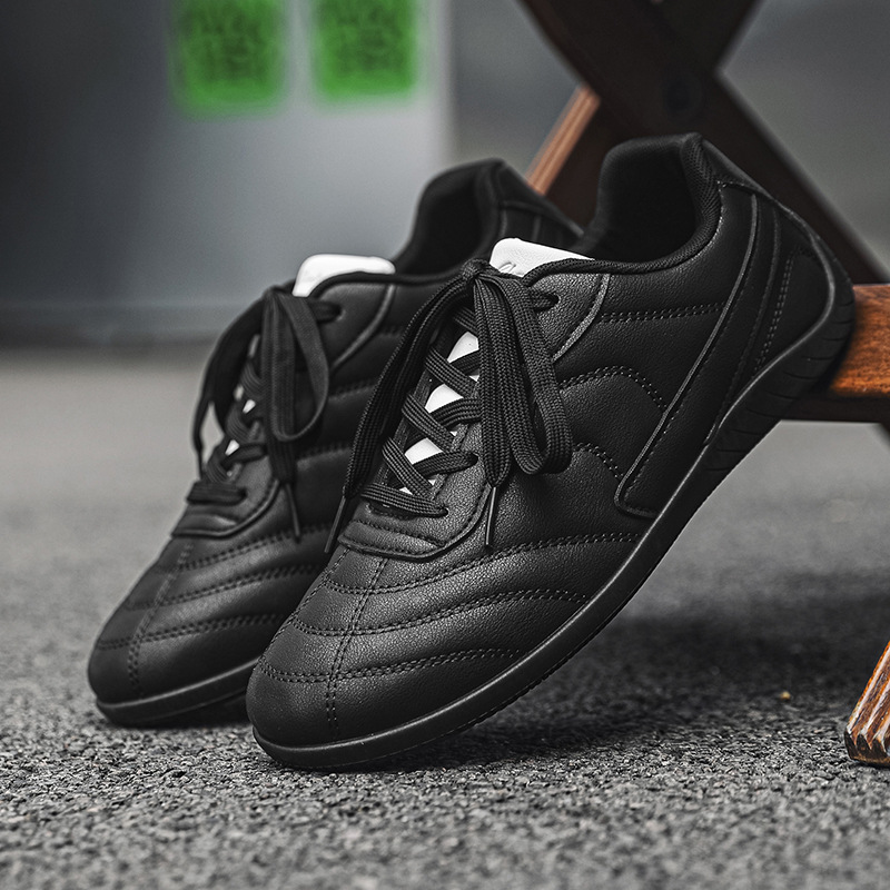 Leichte PU-Leder Freizeitschuhe für Herren mit Schnürung 4