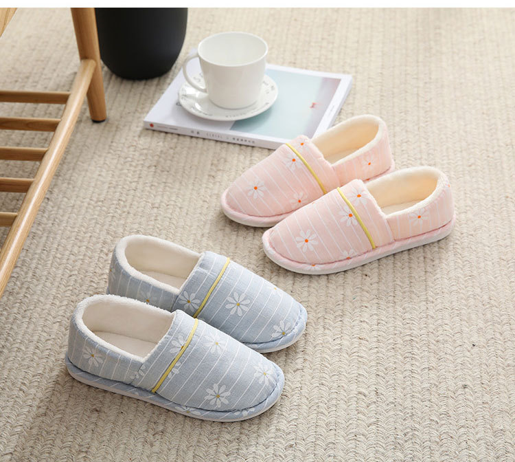 Pantofole da donna a fiori con caldo peluche e suola morbida detail 7