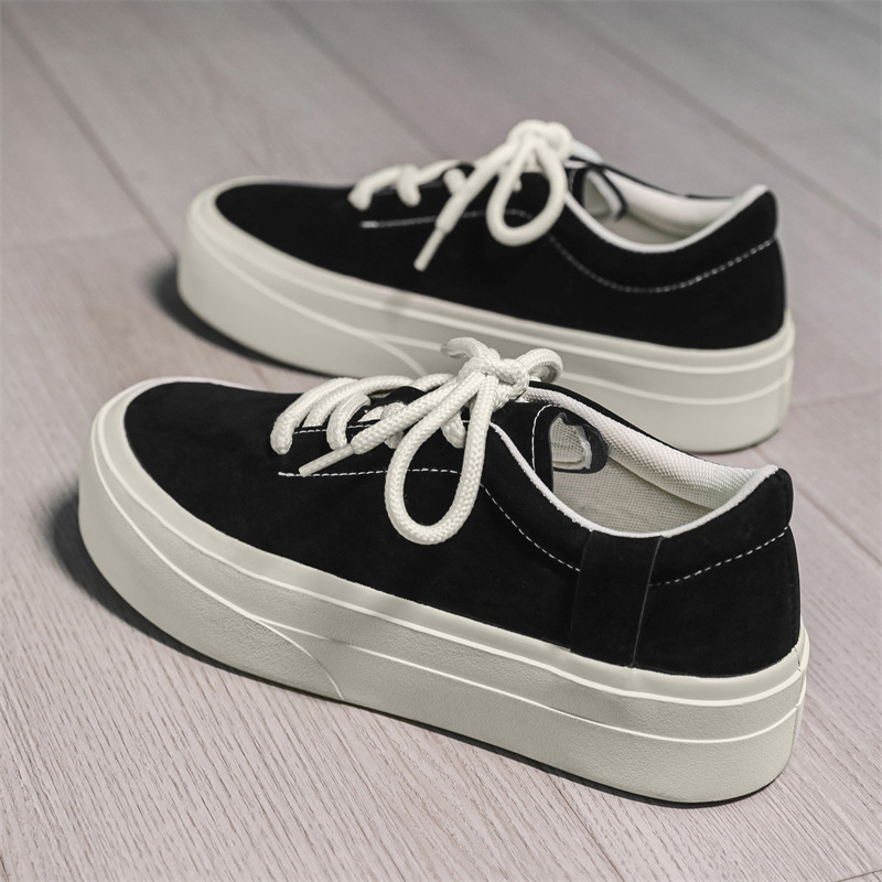 Herren-Freizeitschuhe aus Wildleder mit Plateausohle und Schnürung 3