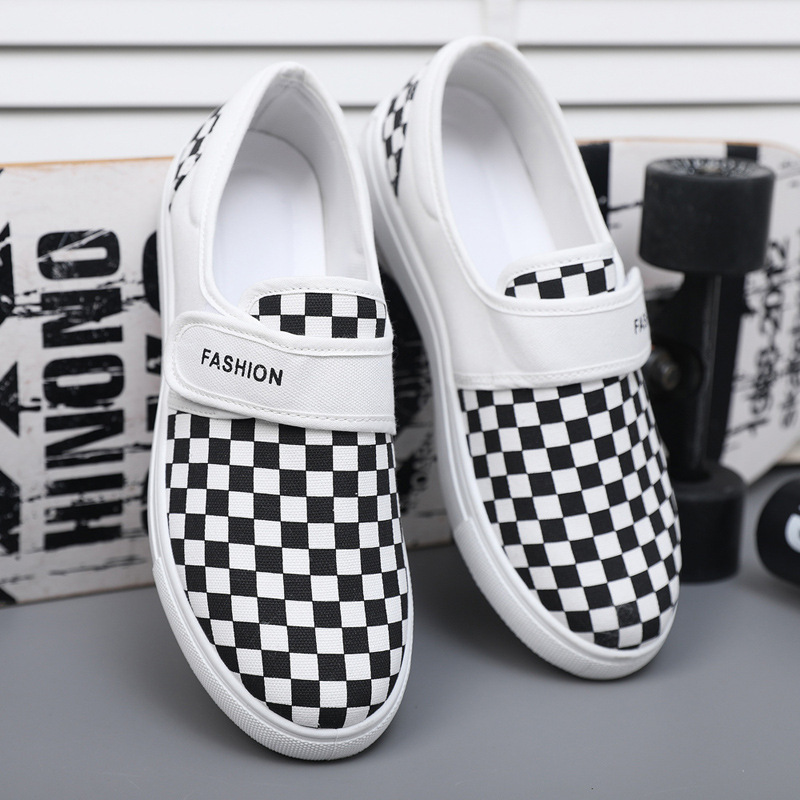 ✲R002 White Checkerboard