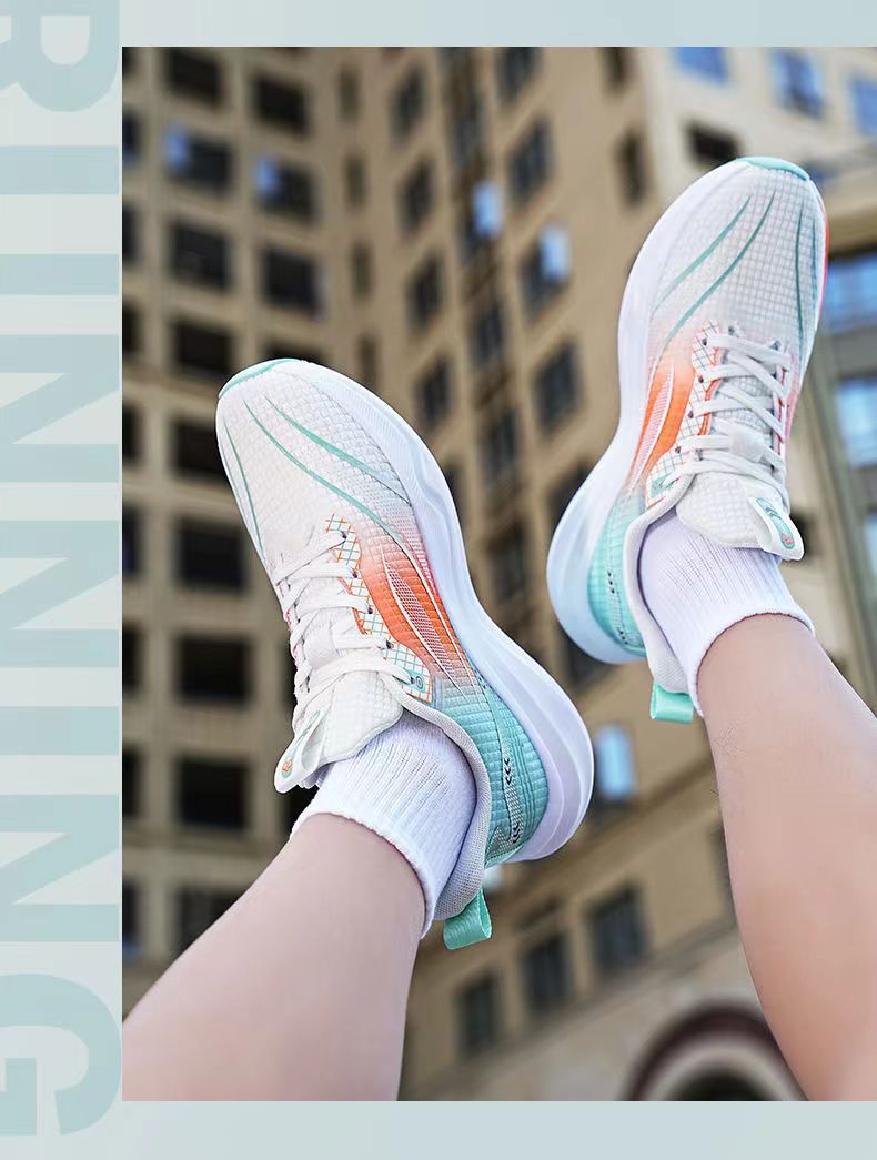 Men's Breathable Cushioned Mesh Running Shoes detail 4